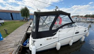Sealine S23 - SERENITY - 4 Berth Sports Cruiser 