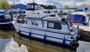 Hampton Safari - Gentle Lady  - 4 Berth Inland river cruiser