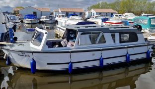 Hampton Safari - Gentle Lady  - 4 Berth Inland river cruiser