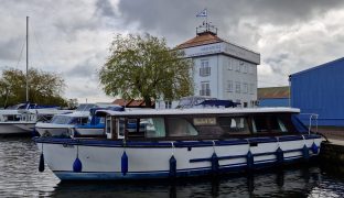 Bounty Boats DC30 Broads Cruiser - GoodAll GAL - 4 Berth Bounty Boats DC30