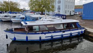 Bounty Boats DC30 Broads Cruiser - GoodAll GAL - 4 Berth Bounty Boats DC30