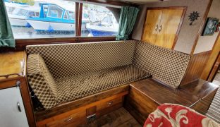 Bounty Boats DC30 Broads Cruiser - GoodAll GAL - 4 Berth Bounty Boats DC30