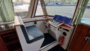 Alpha 32 - Quackers - 4 Berth Inland river cruiser