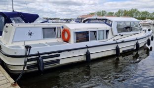 Connoisseur 42 - Zanndamon - 8 Berth 8 berth inland river cruiser 