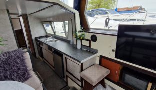 Connoisseur 42 - Zanndamon - 8 Berth 8 berth inland river cruiser 