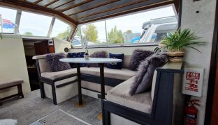 Connoisseur 42 - Zanndamon - 8 Berth 8 berth inland river cruiser 