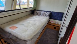 Connoisseur 37 - Selah - 4 Berth Inland river cruiser