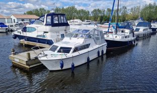 Pace Reflection O'BARRIE - 4 Berth Inland Sports Cruiser Planing hull