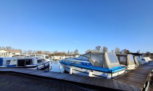 Aquafibre 32 - Jack - 4 Berth Inland river cruiser