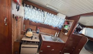 Elysian 27 - Stubb Lady - 4 Berth Inland river cruiser