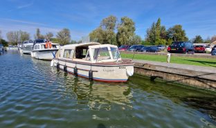 Siesta 20 - Cygnet - 2 Berth Inland river cruiser 
