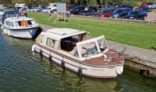 Siesta 20 - Cygnet - 2 Berth Inland river cruiser 