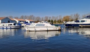 Seamaster 27 - FUDGEL - 4 Berth Inland cruiser