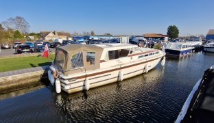 Aquafibre 37 - Sweet Dreams - 5 Berth Inland cruiser