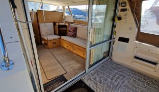 Aquafibre 37 - Sweet Dreams - 5 Berth Inland cruiser