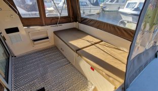 Aquafibre 37 - Sweet Dreams - 5 Berth Inland cruiser