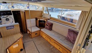 Aquafibre 37 - Sweet Dreams - 5 Berth Inland cruiser