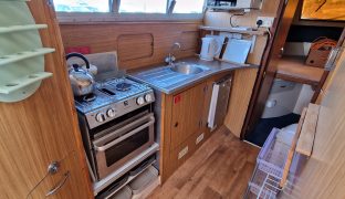 Aquafibre 37 - Sweet Dreams - 5 Berth Inland cruiser