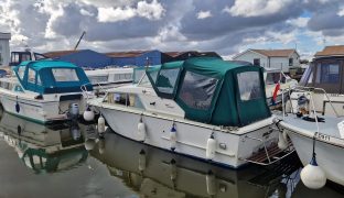 Coronet 24 - Miss Money Penny - 3 Berth Inland cruiser