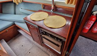 Coronet 24 - Miss Money Penny - 3 Berth Inland cruiser