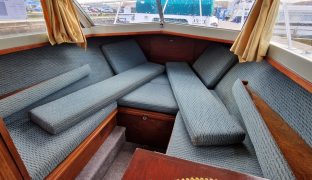 Coronet 24 - Miss Money Penny - 3 Berth Inland cruiser
