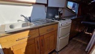 Alpha 35 - REST - A - WHYLE - 6 Berth Inland cruiser