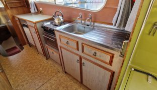 HAMPTON MK4 - WILD THYME - 4 Berth Inland cruiser