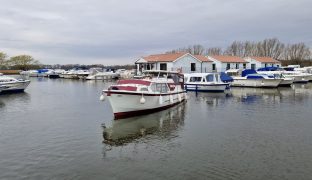 Ocean 30 - GENII - 4 Berth Inland cruiser