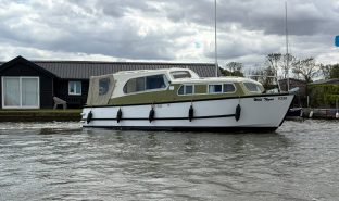 HAMPTON MK4 - WILD THYME - 4 Berth Inland cruiser