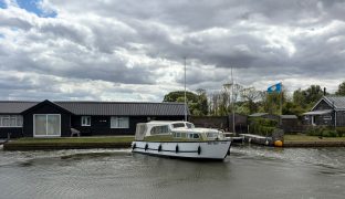 HAMPTON MK4 - WILD THYME - 4 Berth Inland cruiser