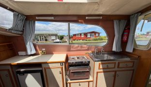 HAMPTON MK4 - WILD THYME - 4 Berth Inland cruiser