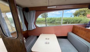 HAMPTON MK4 - WILD THYME - 4 Berth Inland cruiser