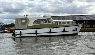 HAMPTON MK4 - WILD THYME - 4 Berth Inland cruiser