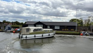 HAMPTON MK4 - WILD THYME - 4 Berth Inland cruiser