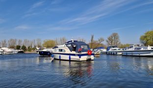 Elysian 27 - Desire - 4 Berth Inland cruiser