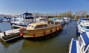 Wooden Cruiser - JULIA M - 4 Berth Wooden inland cruiser