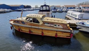 Wooden Cruiser - JULIA M - 4 Berth Wooden inland cruiser