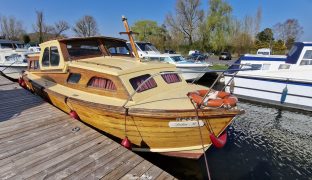 Wooden Cruiser - JULIA M - 4 Berth Wooden inland cruiser