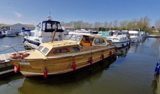 Wooden Cruiser - JULIA M - 4 Berth Wooden inland cruiser