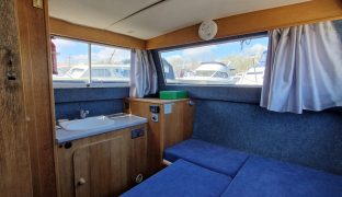 Viking 26 - AQUARIUS - 5 Berth Inland Cruiser
