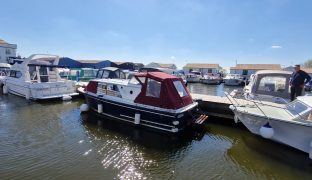 Seamaster 23 - Feeling Knotty - 4 Berth Inland river cruiser