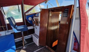 Seamaster 23 - Feeling Knotty - 4 Berth Inland river cruiser