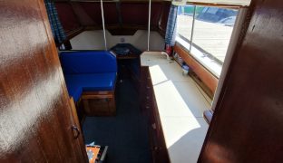 Seamaster 23 - Feeling Knotty - 4 Berth Inland river cruiser
