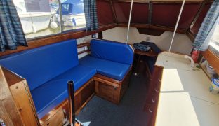 Seamaster 23 - Feeling Knotty - 4 Berth Inland river cruiser