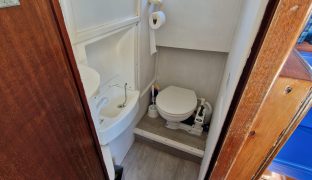 Seamaster 23 - Feeling Knotty - 4 Berth Inland river cruiser