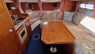 Shadow 26 - LADY HADLEIGH - 5 Berth Inland cruiser 