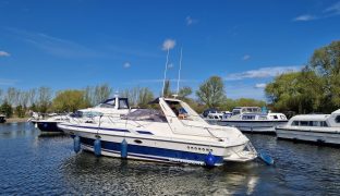 SUNSEEKER MARTINIQUE 36 - LEGEND - 6 Berth Sports Boat
