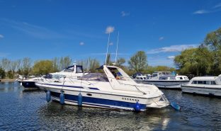 SUNSEEKER MARTINIQUE 36 - LEGEND - 6 Berth Sports Boat