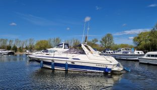 SUNSEEKER MARTINIQUE 36 - LEGEND - 6 Berth Sports Boat