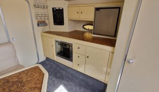 SUNSEEKER MARTINIQUE 36 - LEGEND - 6 Berth Sports Boat